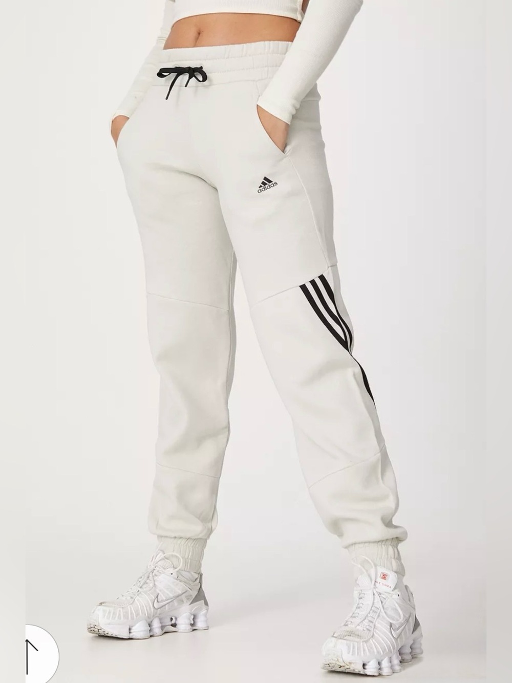 Adidas 3 stripe loose fit sweatpants cream & black